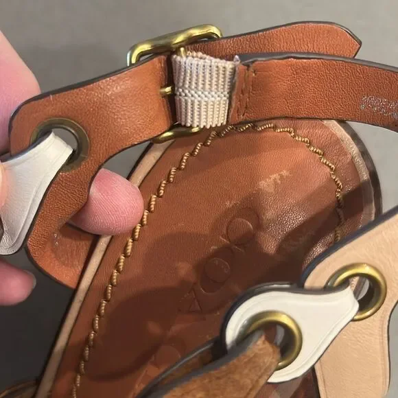 Coach Mid Heel Sandal Links, Size 10 - Picture 9 of 15